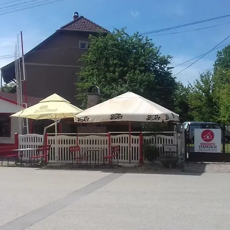 Pensjonat Sorompo Vendeghaz Balatonkenese