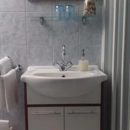 Sorompo Vendeghaz 4* Balatonkenese