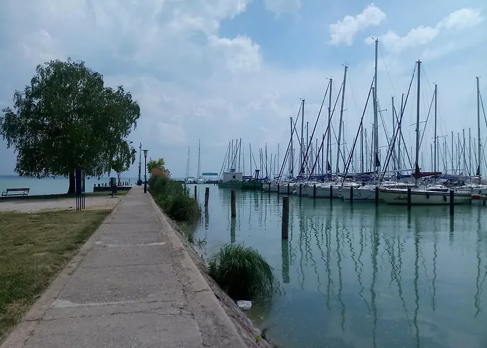Sorompo Vendeghaz Balatonkenese