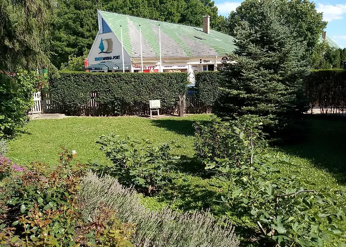 Sorompo Vendeghaz 4* Balatonkenese