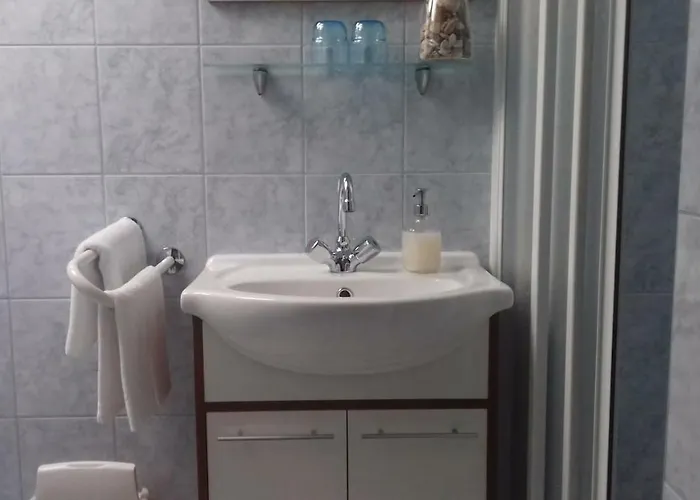 Sorompo Vendeghaz 4* Balatonkenese